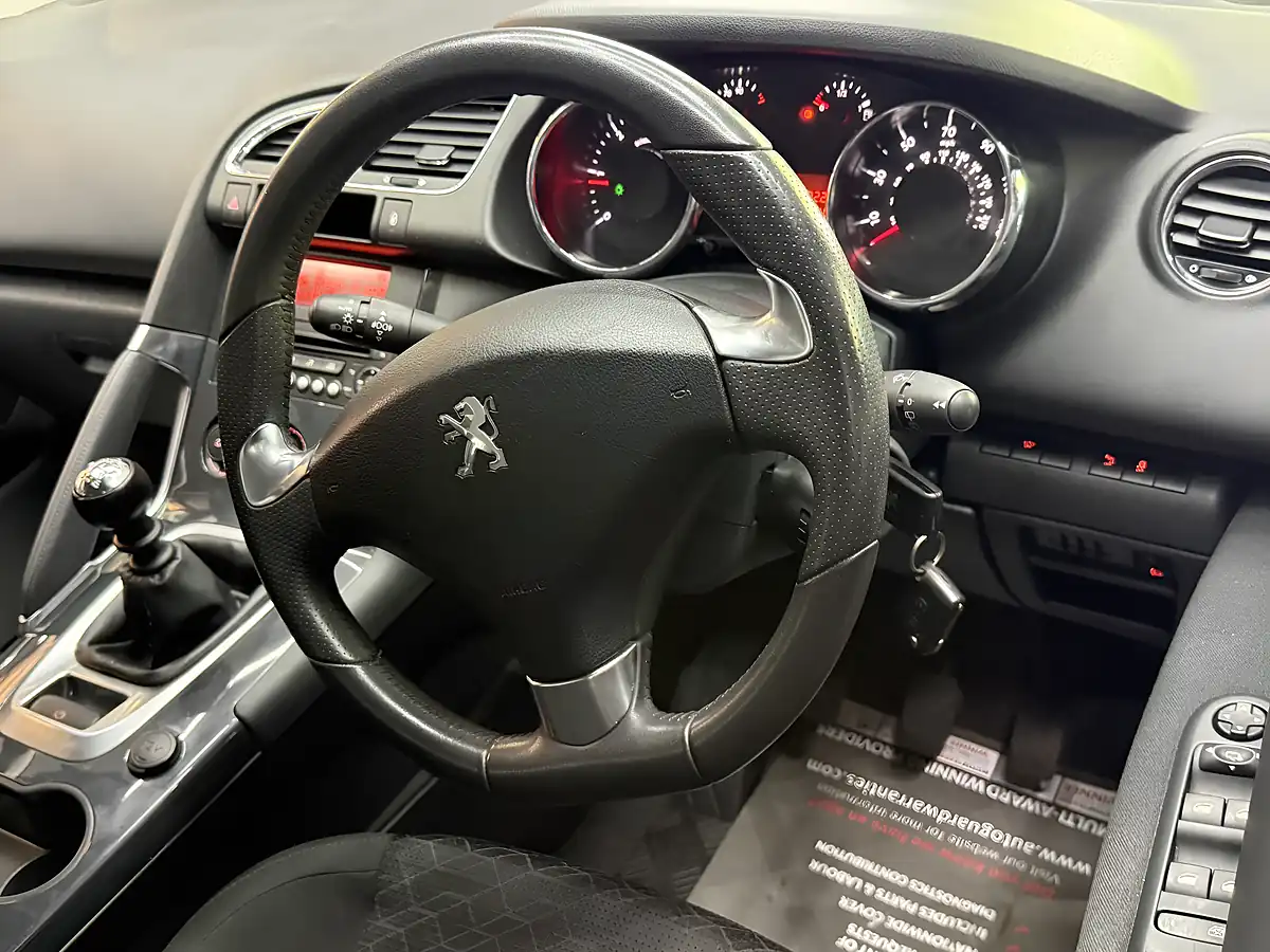 Used 2016 Peugeot 3008 Active Black - Interior and Exterior details 16