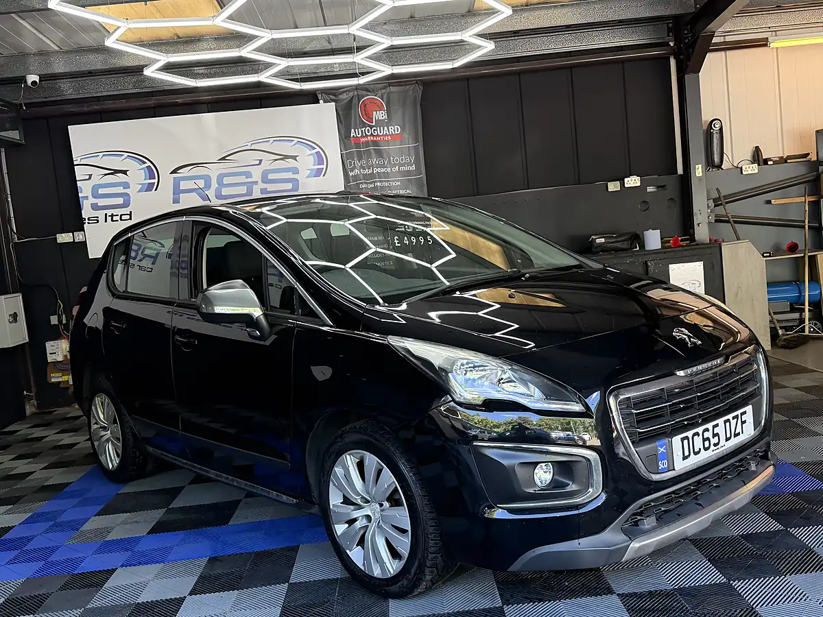 Used 2016 Peugeot 3008 Active Black - Interior and Exterior details 7