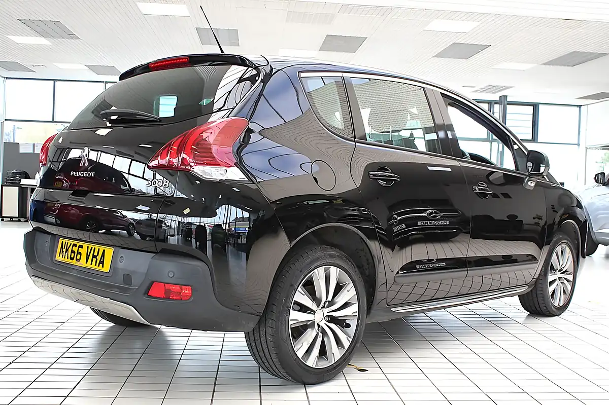 Used 2016 Peugeot 3008 Active Black - Interior and Exterior details 12