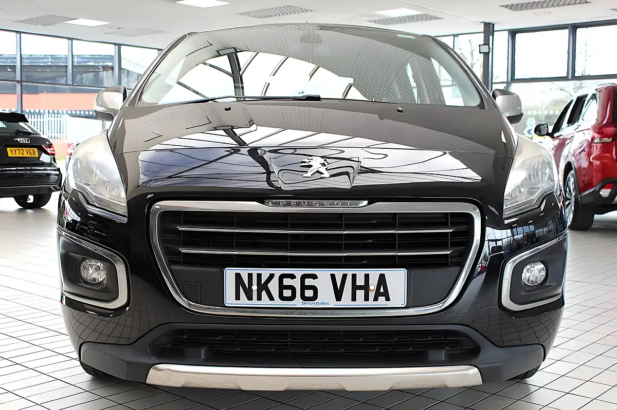 Used 2016 Peugeot 3008 Active Black - Interior and Exterior details 8