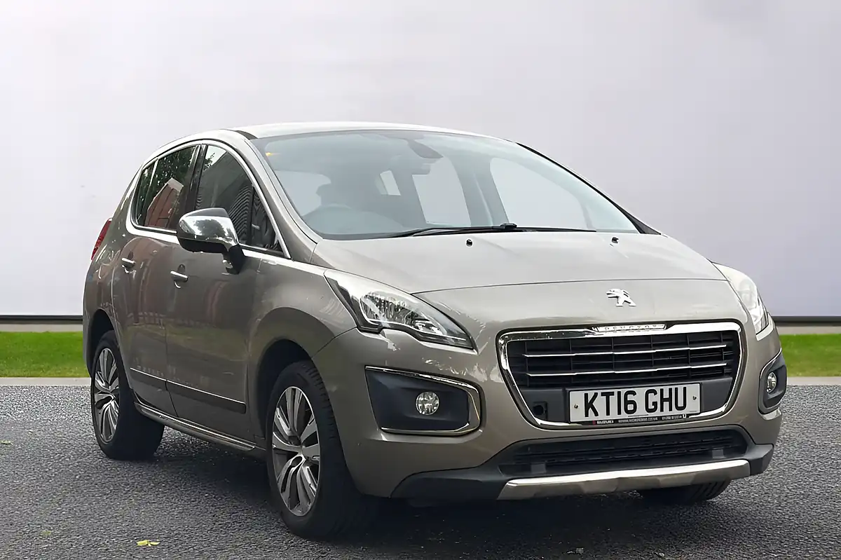 Used 2016 Peugeot 3008 Active Grey - Front View