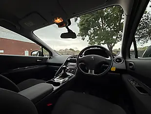 Used 2016 Peugeot 3008 Active Grey - Interior and Exterior details 14