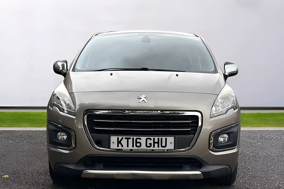 Used 2016 Peugeot 3008 Active Grey - Interior and Exterior details 2