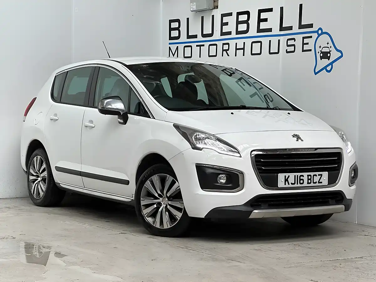 Used 2016 Peugeot 3008 Active White - Front View
