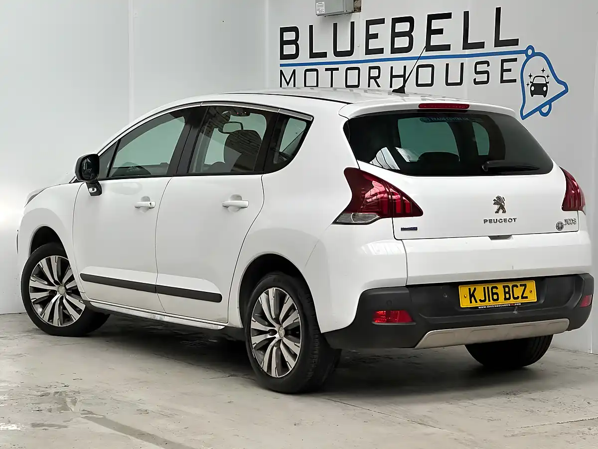 Used 2016 Peugeot 3008 Active White - Interior and Exterior details 4
