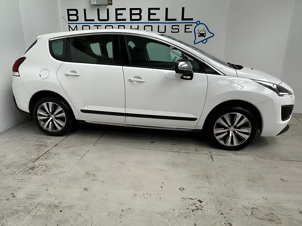 Used 2016 Peugeot 3008 Active White - Interior and Exterior details 7