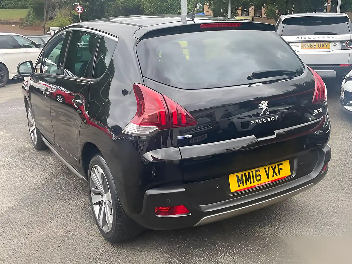 Used 2016 Peugeot 3008 Allure Black - Interior and Exterior details 6