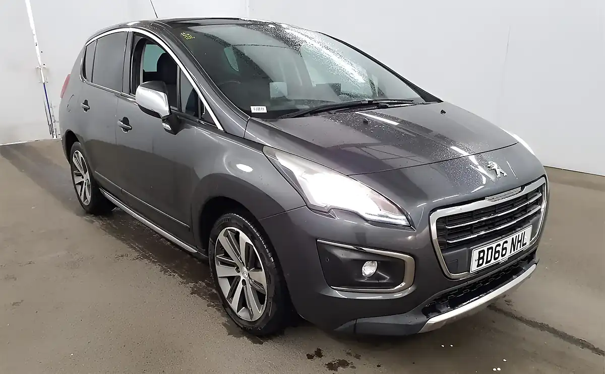 Used 2016 Peugeot 3008 Allure Edition Grey - Front View