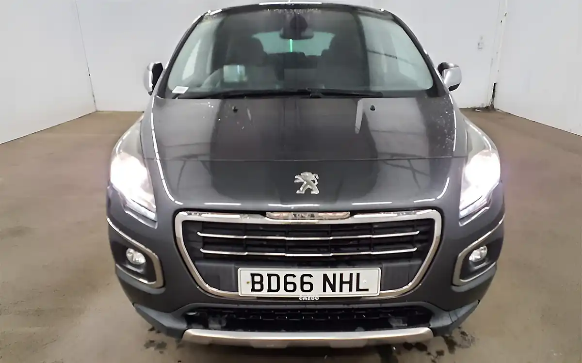 Used 2016 Peugeot 3008 Allure Edition Grey - Interior and Exterior details 3