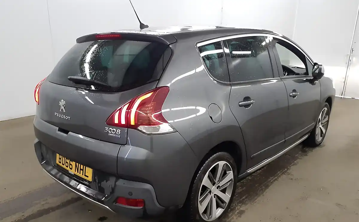 Used 2016 Peugeot 3008 Allure Edition Grey - Interior and Exterior details 5