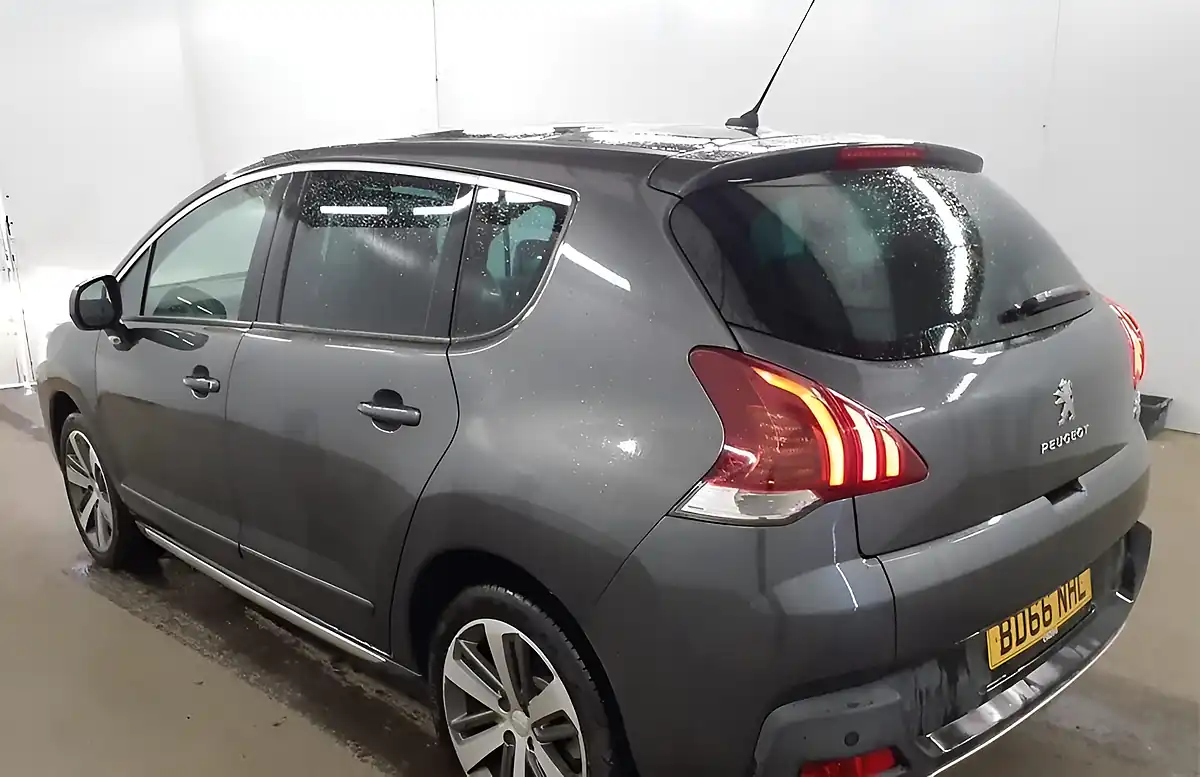 Used 2016 Peugeot 3008 Allure Edition Grey - Interior and Exterior details 6