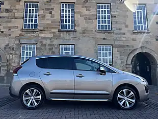 Used 2016 Peugeot 3008 Allure Grey - Interior and Exterior details 12