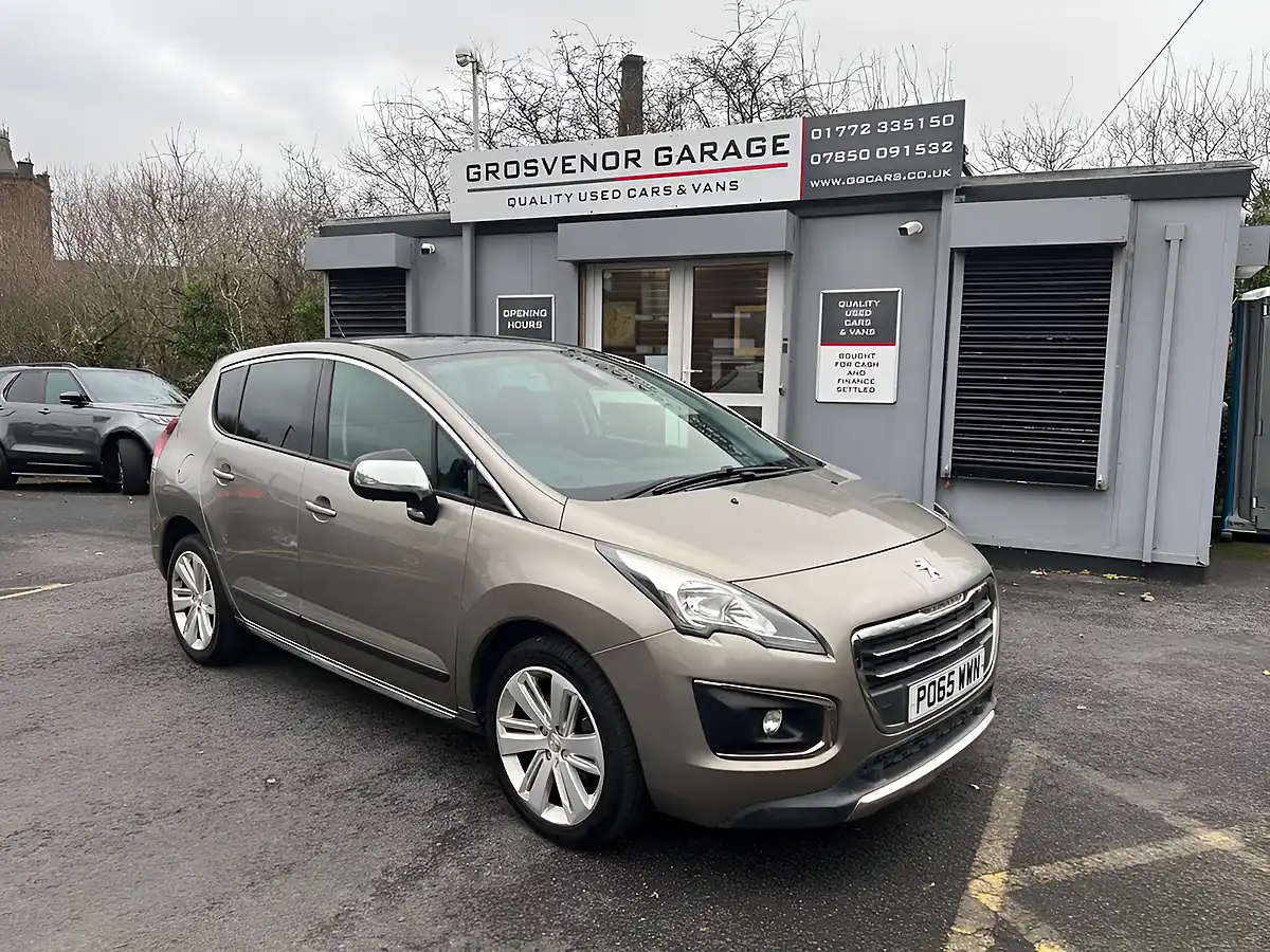 Used 2016 Peugeot 3008 Allure Grey - Front View