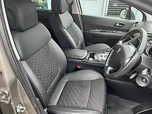 Used 2016 Peugeot 3008 Allure Grey - Interior and Exterior details 14