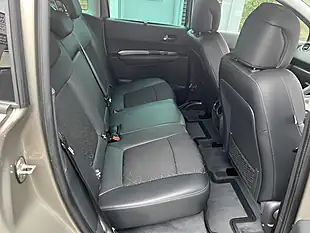 Used 2016 Peugeot 3008 Allure Grey - Interior and Exterior details 16