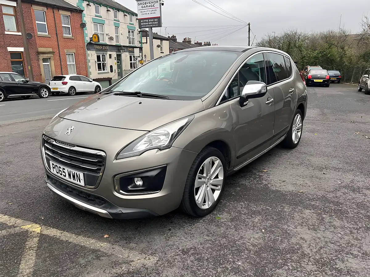 Used 2016 Peugeot 3008 Allure Grey - Interior and Exterior details 3