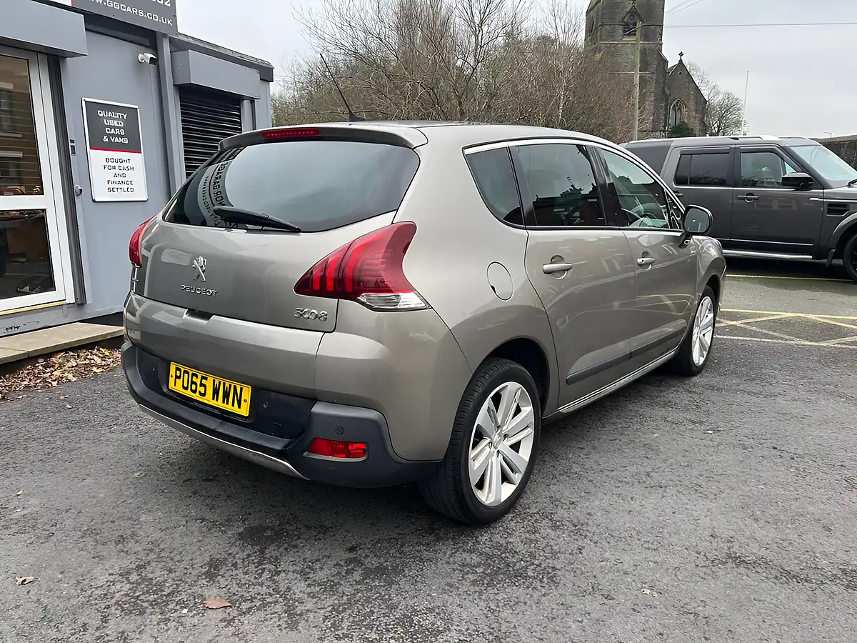 Used 2016 Peugeot 3008 Allure Grey - Interior and Exterior details 7