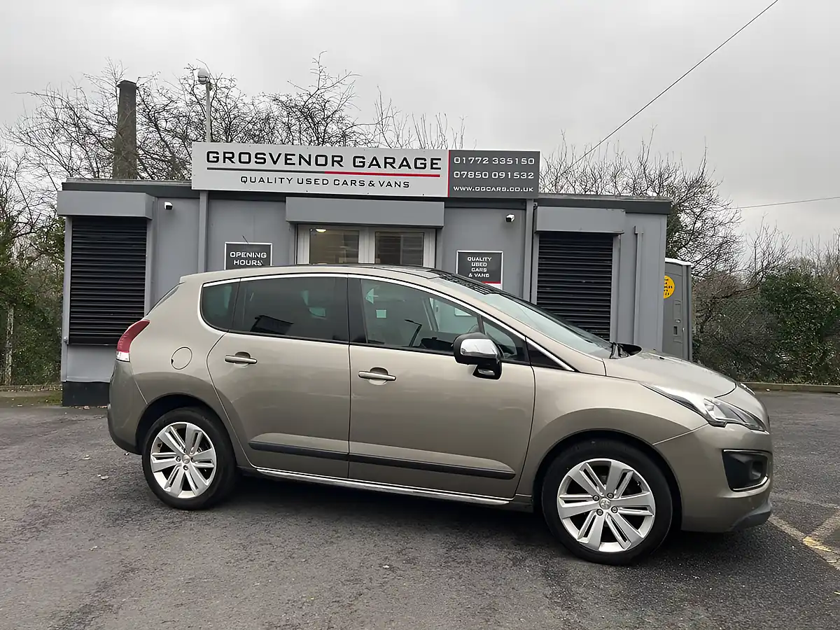 Used 2016 Peugeot 3008 Allure Grey - Interior and Exterior details 8