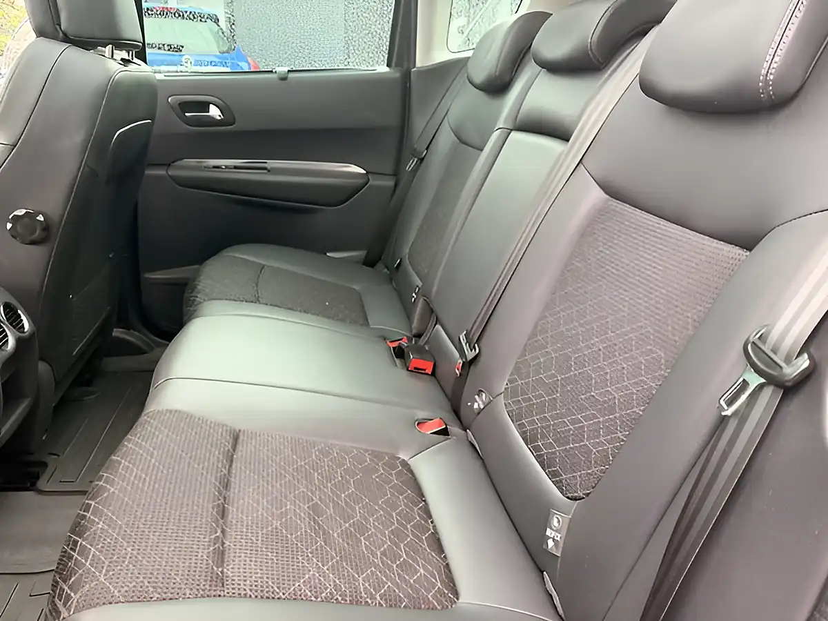 Used 2016 Peugeot 3008 Allure Grey - Interior and Exterior details 17