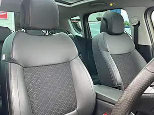 Used 2016 Peugeot 3008 Allure Grey - Interior and Exterior details 11