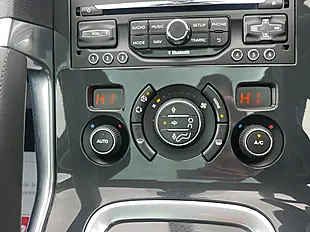 Used 2016 Peugeot 3008 Allure Grey - Interior and Exterior details 17