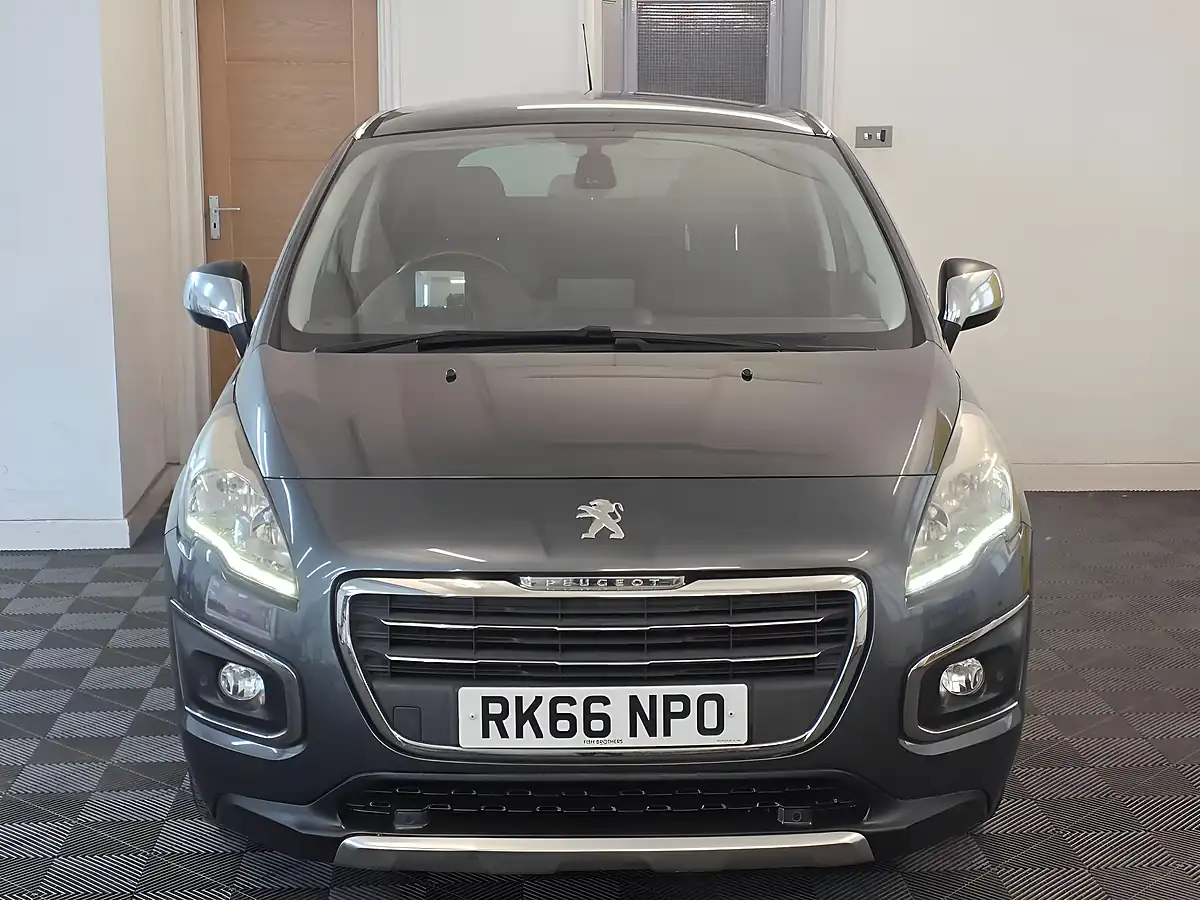 Used 2016 Peugeot 3008 Allure Grey - Interior and Exterior details 2