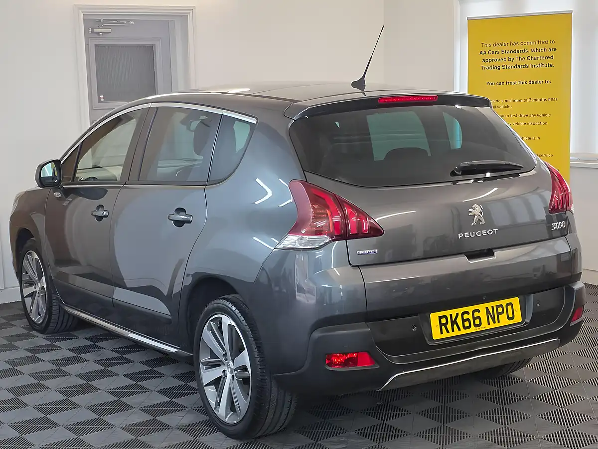 Used 2016 Peugeot 3008 Allure Grey - Interior and Exterior details 6