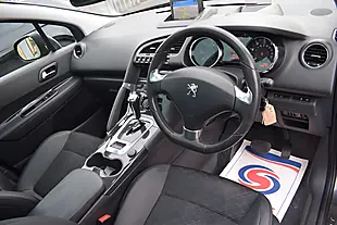 Used 2016 Peugeot 3008 Allure Grey - Interior and Exterior details 7