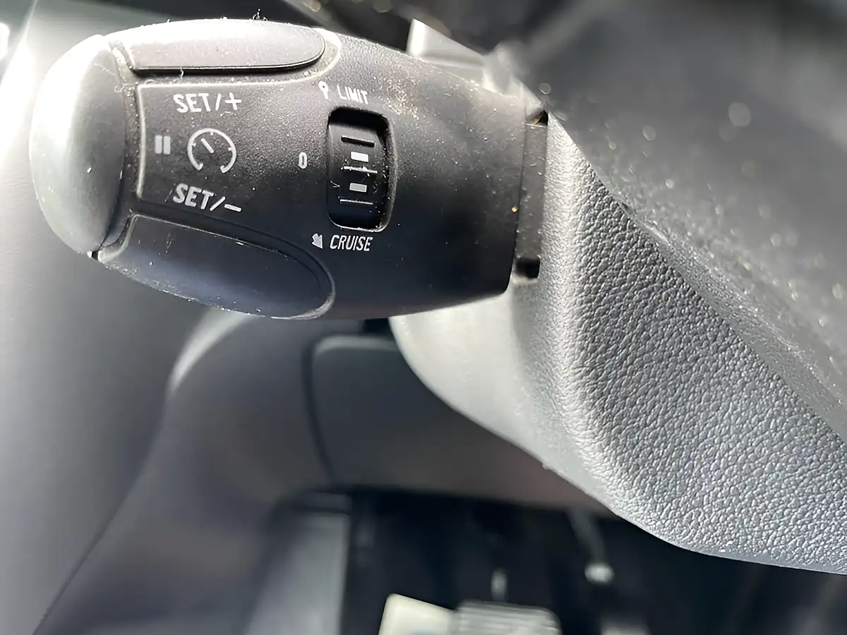 Used 2016 Peugeot 3008 Allure Grey - Interior and Exterior details 17