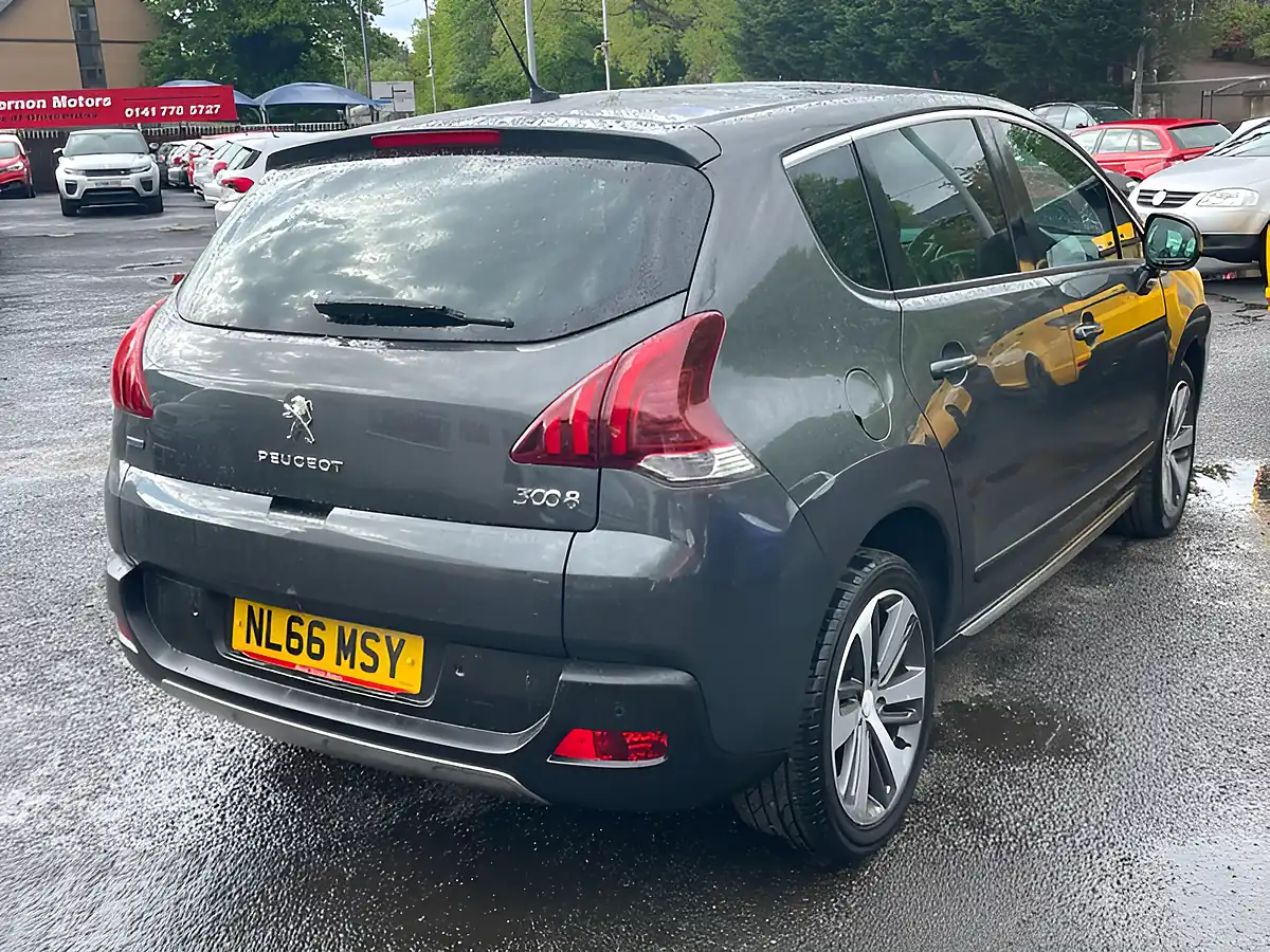 Used 2016 Peugeot 3008 Allure Grey - Interior and Exterior details 8