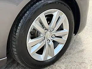 Used 2016 Peugeot 308 Active Cumulus Grey - Interior and Exterior details 5