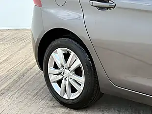 Used 2016 Peugeot 308 Active Cumulus Grey - Interior and Exterior details 7