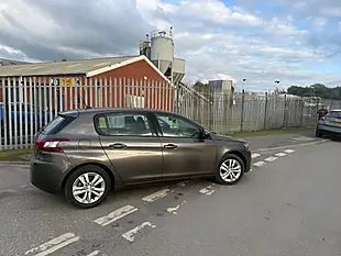 Used 2016 Peugeot 308 Active Grey - Interior and Exterior details 4