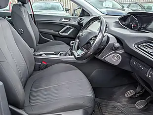 Used 2016 Peugeot 308 Active Red - Interior and Exterior details 12