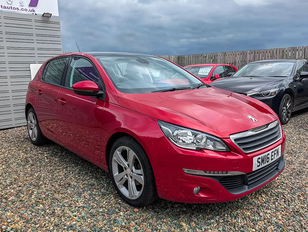 Used 2016 Peugeot 308 Active Red - Interior and Exterior details 6