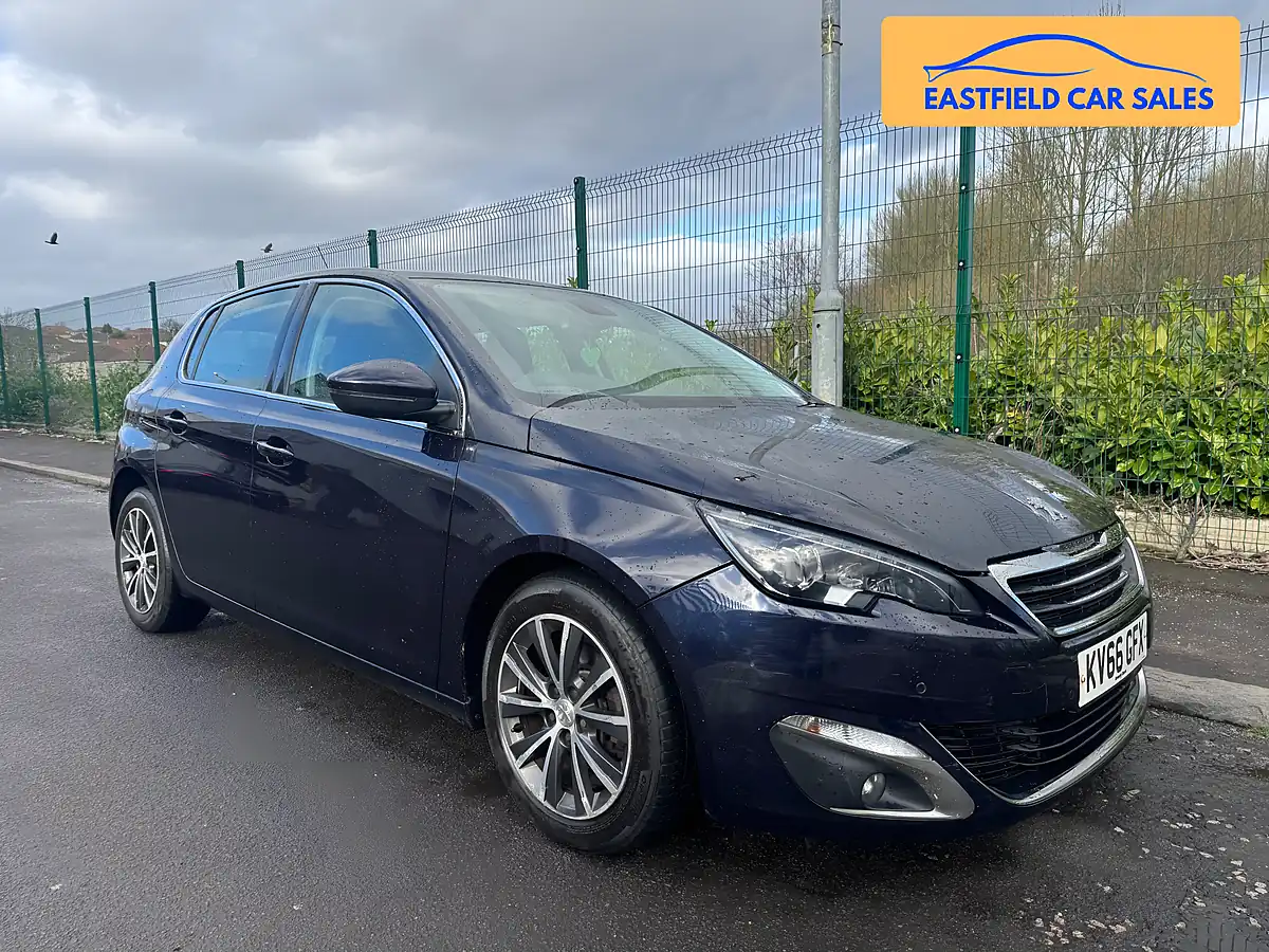 Used 2016 Peugeot 308 Allure Blue - Front View