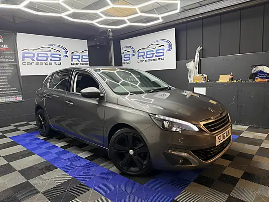 2016 Peugeot 308 Allure PureTech 1.2 Automatic
