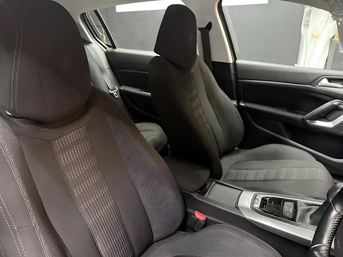 Used 2016 Peugeot 308 Allure Grey - Interior and Exterior details 11