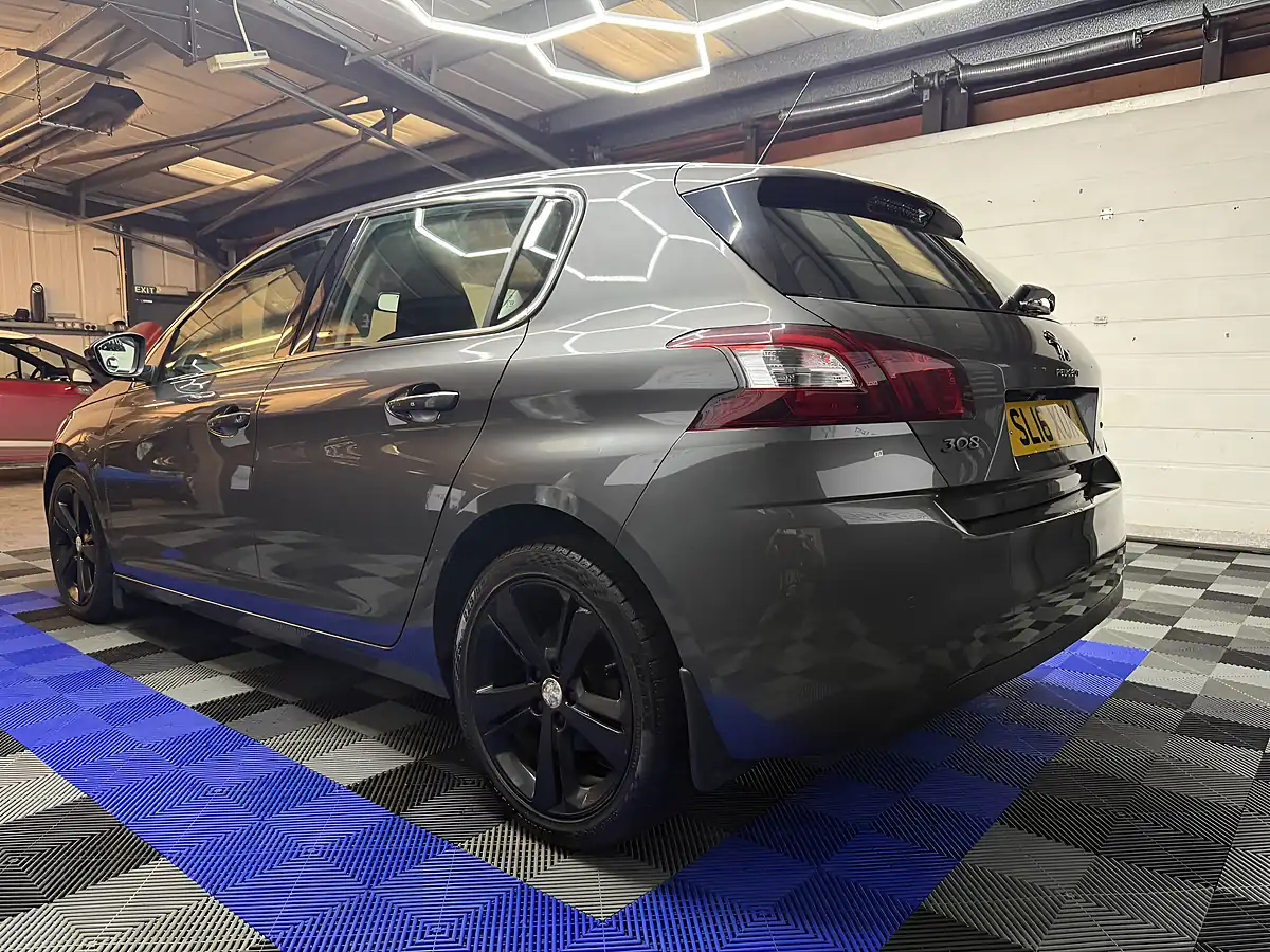 Used 2016 Peugeot 308 Allure Grey - Interior and Exterior details 8