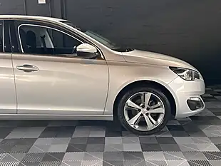 Used 2016 Peugeot 308 Allure - Interior and Exterior details 14
