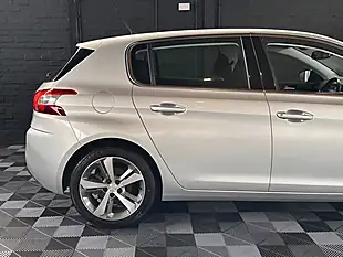 Used 2016 Peugeot 308 Allure - Interior and Exterior details 15