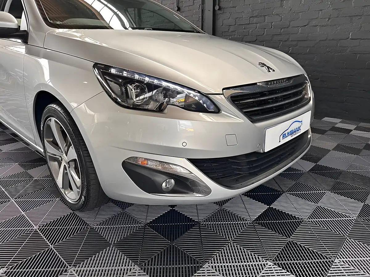 Used 2016 Peugeot 308 Allure - Interior and Exterior details 17