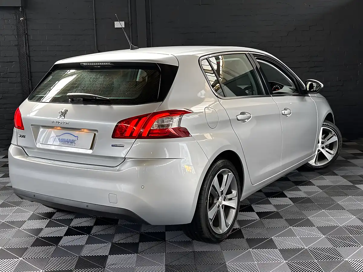 Used 2016 Peugeot 308 Allure - Interior and Exterior details 18