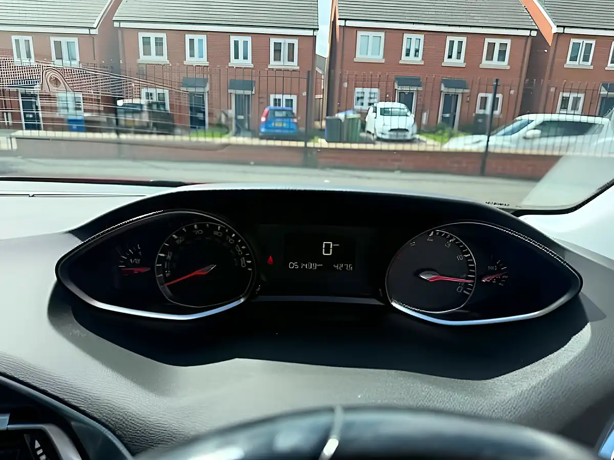 Used 2016 Peugeot 308 Allure - Interior and Exterior details 11