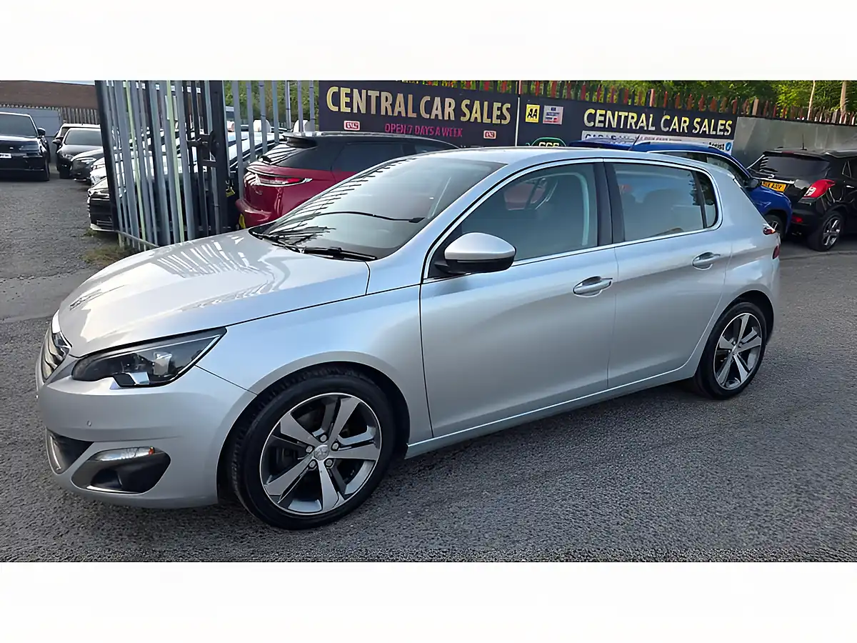 Used 2016 Peugeot 308 Allure Silver - Interior and Exterior details 17
