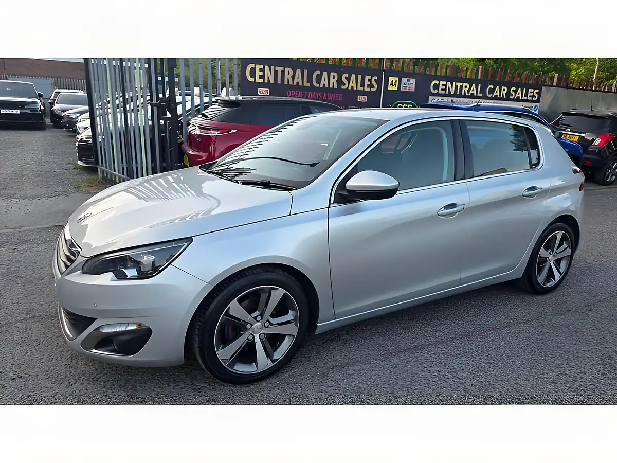 Used 2016 Peugeot 308 Allure Silver - Interior and Exterior details 18