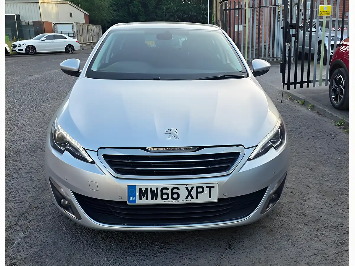 Used 2016 Peugeot 308 Allure Silver - Interior and Exterior details 2