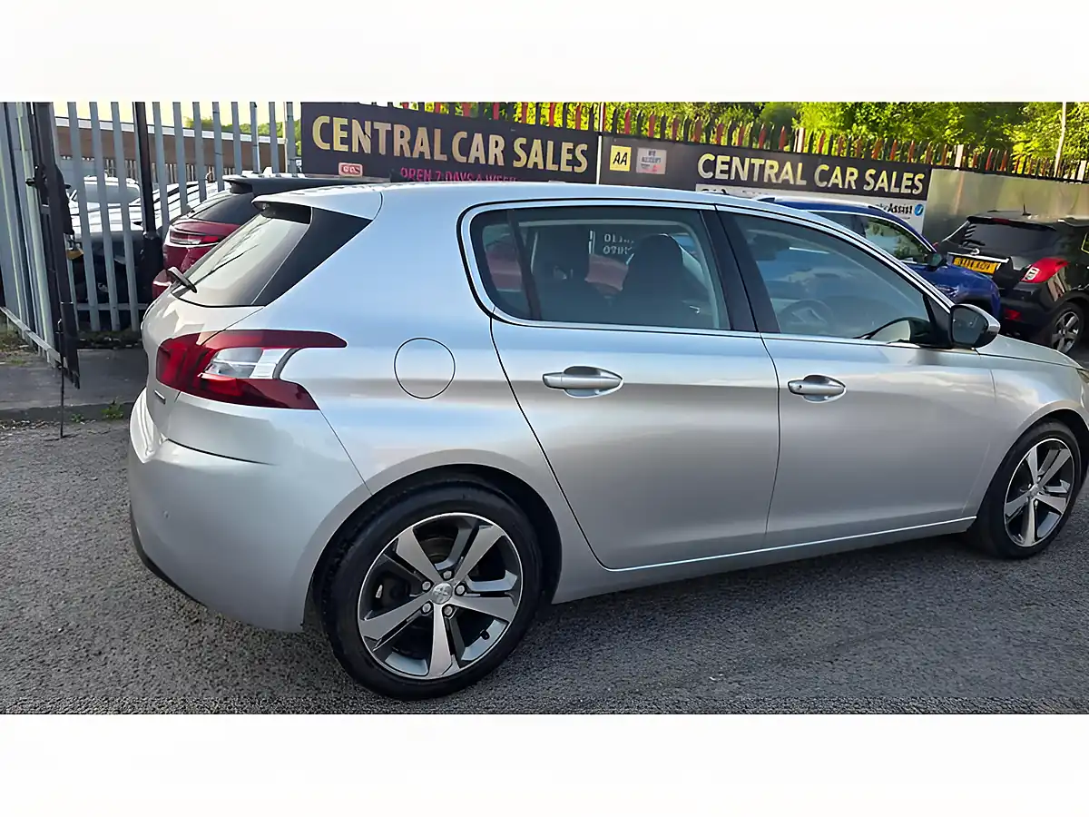 Used 2016 Peugeot 308 Allure Silver - Interior and Exterior details 9