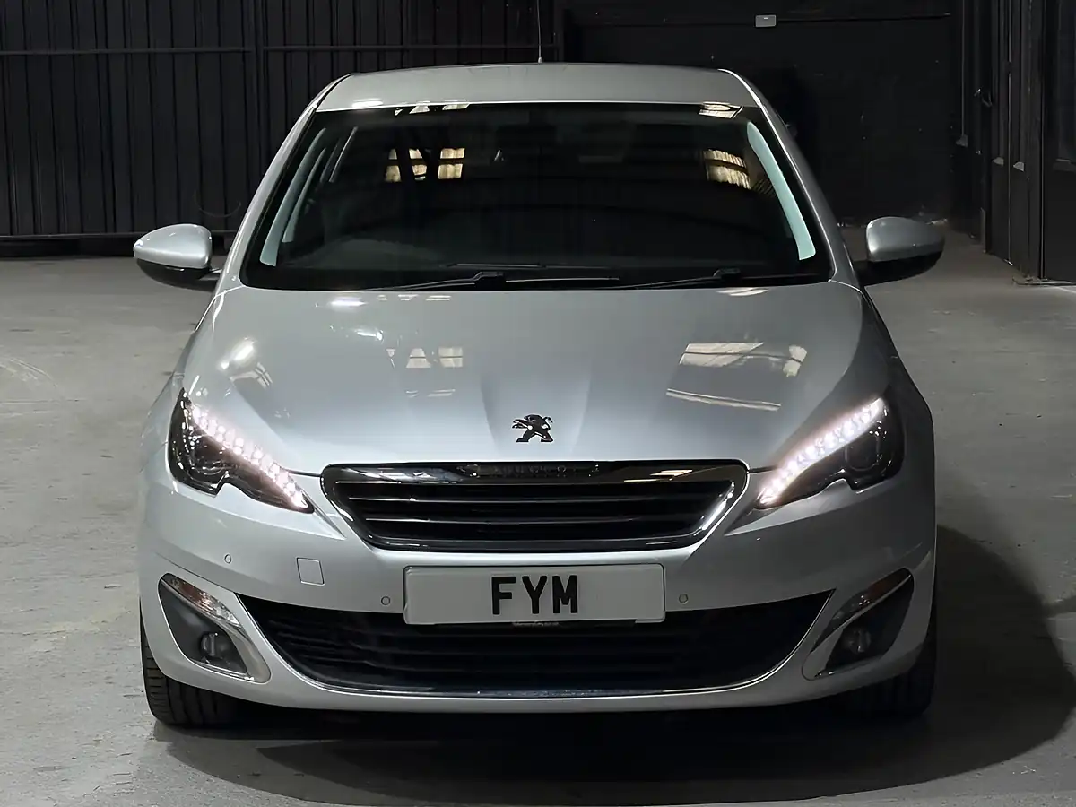 Used 2016 Peugeot 308 Allure Silver - Interior and Exterior details 13