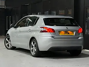 Used 2016 Peugeot 308 Allure Silver - Interior and Exterior details 5